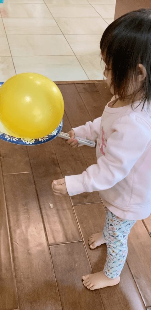 Paper Plate Balloon Racket