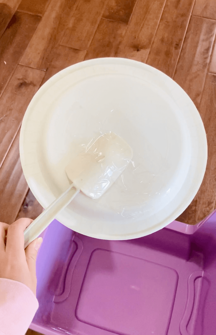 Paper Plate Balloon Racket