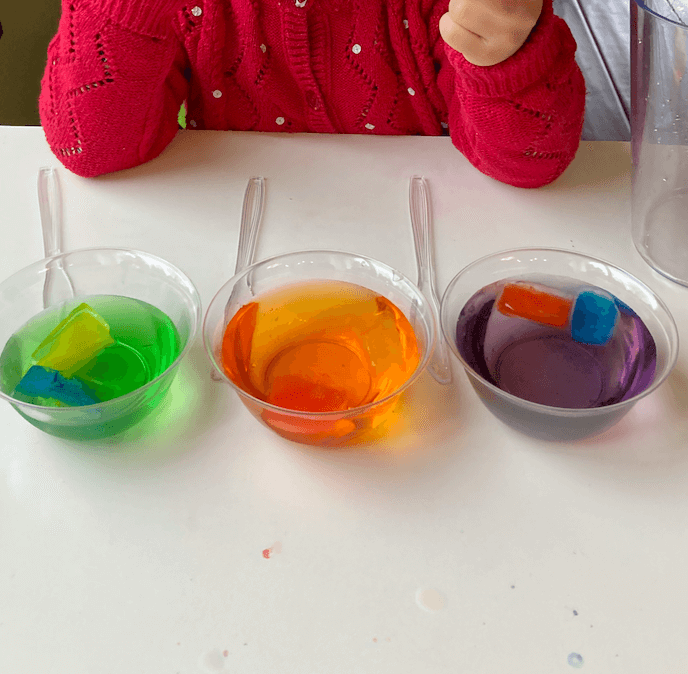 Color Mixing Ice Cubes