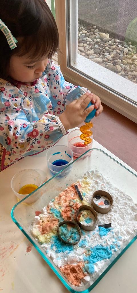 Fizzy Baking Soda Snowman