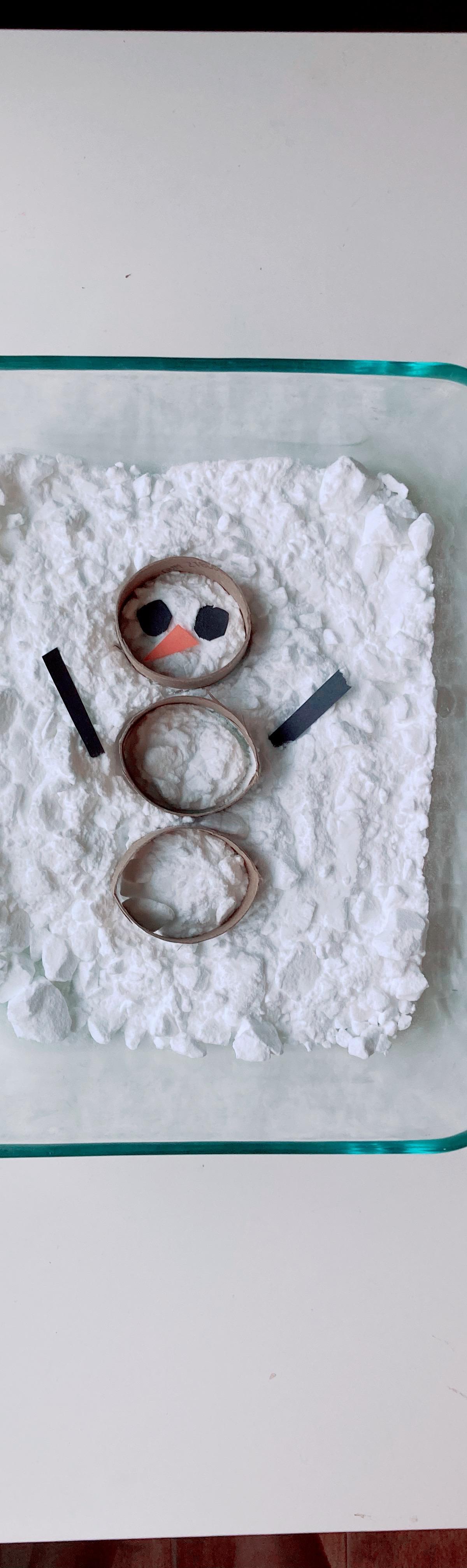 Fizzy Baking Soda Snowman