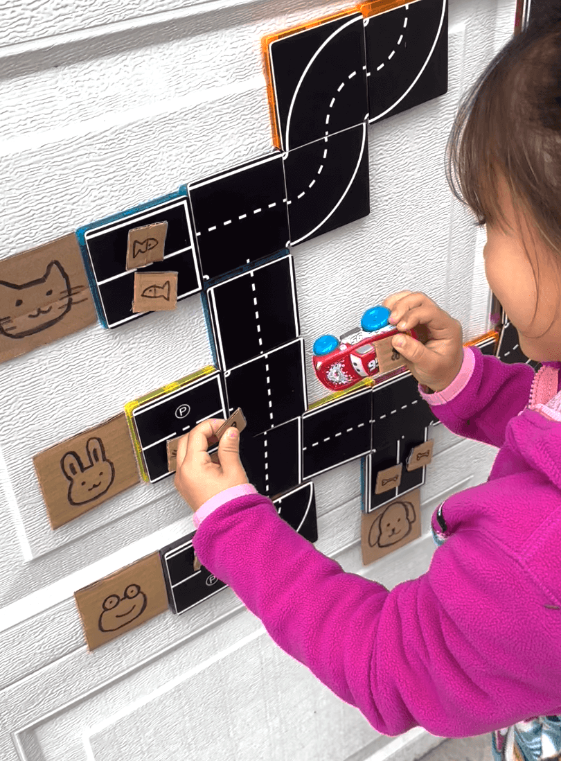 Magnetic Road Animal Food Match