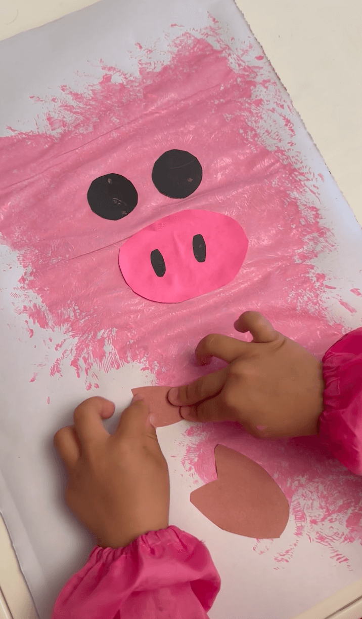 Piggy Sponge Painting
